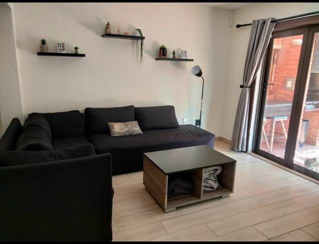 3 BEDROOM TOWNHOUSE FOR SALE IN SUNDOWNER
